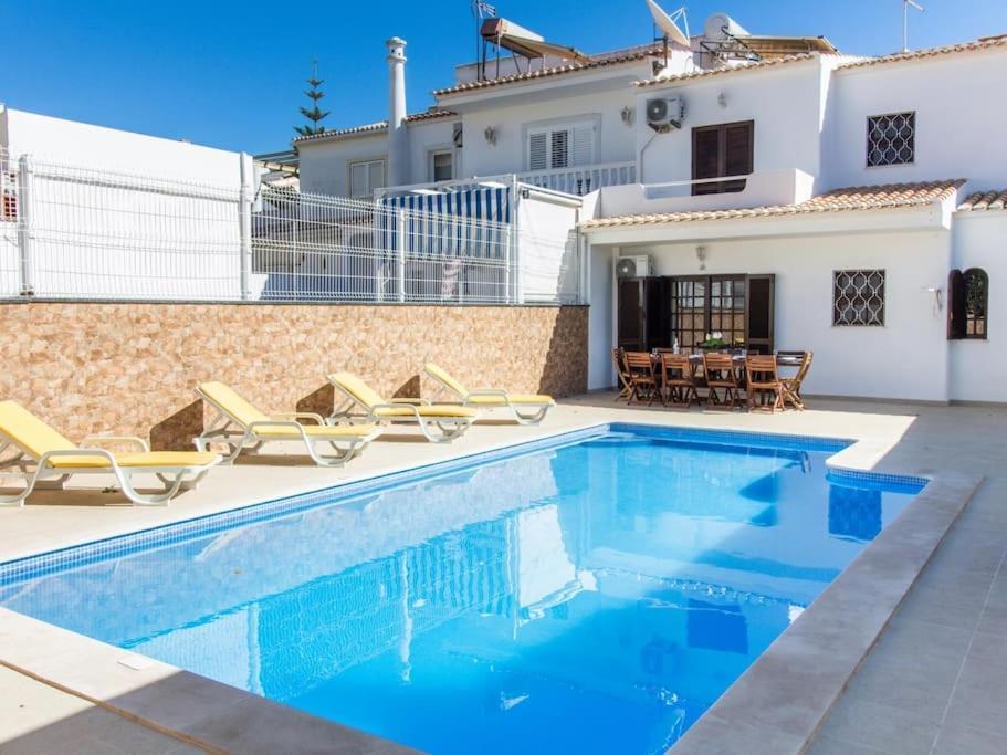 Villa Dogueno- Privat Pool & Privacy & Albufeira Center Екстериор снимка