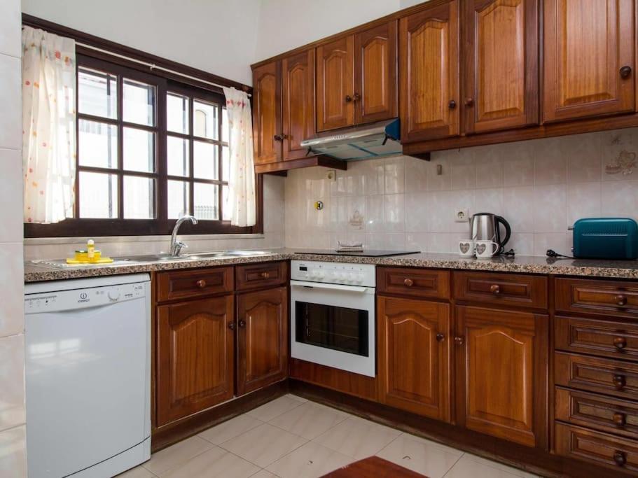 Villa Dogueno- Privat Pool & Privacy & Albufeira Center Екстериор снимка