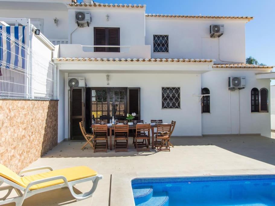 Villa Dogueno- Privat Pool & Privacy & Albufeira Center Екстериор снимка